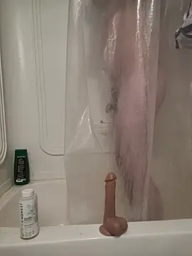 MaddyC6992 online show from 12/04/25, 08:34