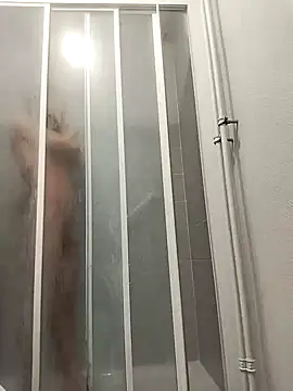 Snapshot of Myckeul chatting on 12/04/24, 08:23 Myckeul online show from 12/04/24, 08:23