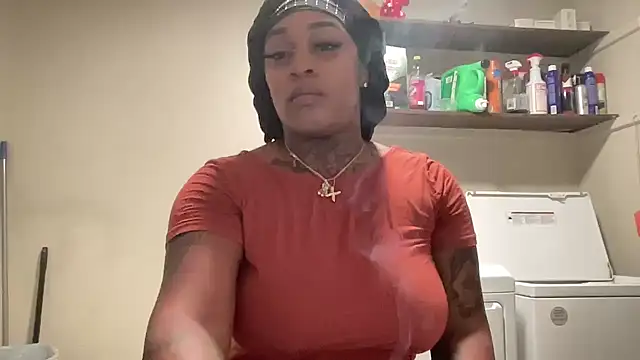 Creamesensation online show from 09/23/25, 03:42