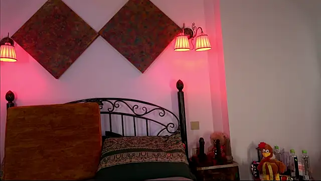 einneuesleben online show from 02/11/25, 12:37