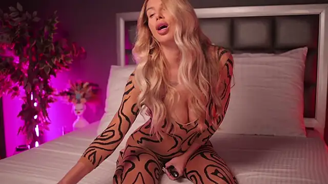 Rachel Quinn  online show from 01/29/25, 04:58