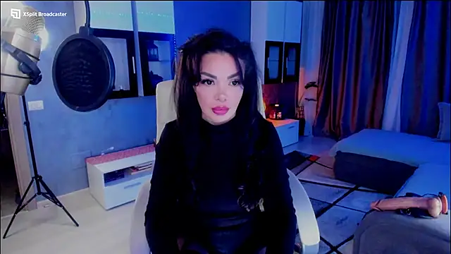 Snapshot of Miss_kay1111 chatting on 02/08/25, 05:08 Miss kay1111 online show from 02/08/25, 05:08