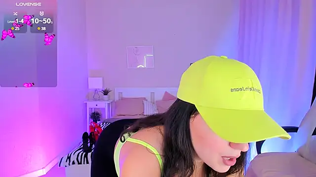 HelenaRegal online show from 01/31/25, 01:56