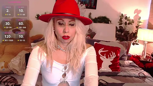 Luci evans online show from 11/23/25, 09:25