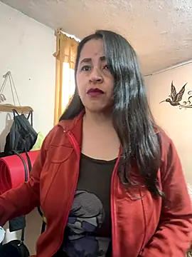 latinfemale online show from 10/12/25, 09:47