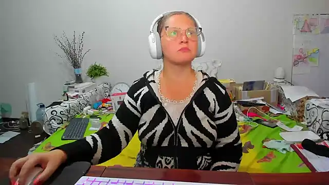 IamYourNarcotic online show from 11/12/25, 02:39