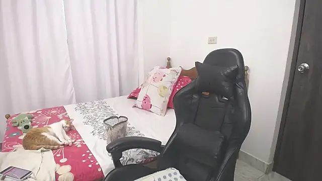 yeslluisa online show from 03/19/26, 08:35