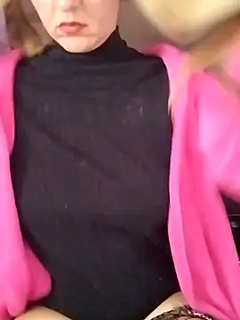 Snapshot of Mllesha74000 chatting on 12/14/25, 02:11 Mllesha74000 online show from 12/14/25, 02:11