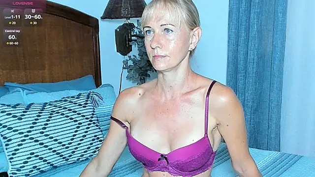 Christine 35 online show from 09/16/25, 12:50