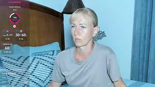 Christine 35 online show from 11/17/25, 12:11