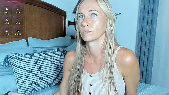 Christine 35 online show from 05/16/26, 11:53