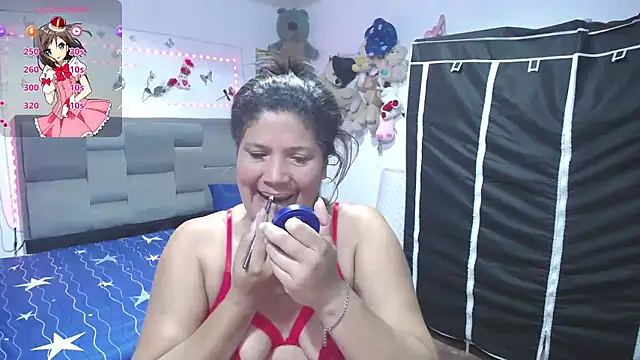 Snapshot of Sharloth_milf chatting on 07/11/26, 02:09 Sharloth milf online show from 07/11/26, 02:09