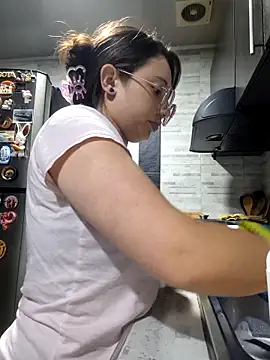 linda-schmidt online show from 09/22/25, 12:23