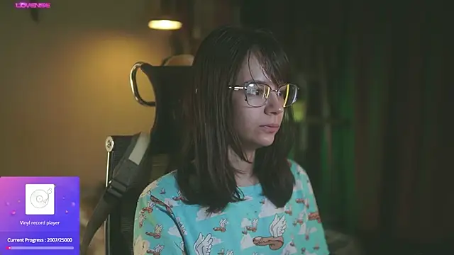 Snapshot of alyssa_sweet chatting on 10/03/25, 04:31 alyssa sweet online show from 10/03/25, 04:31