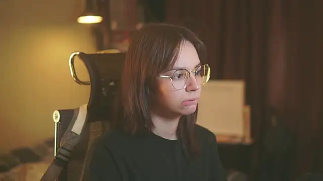 Snapshot of alyssa_sweet chatting on 11/20/25, 05:18 alyssa sweet online show from 11/20/25, 05:18