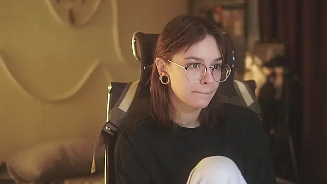 alyssa sweet online show from 04/01/26, 04:57