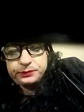 Snapshot of peterkad chatting on 03/22/25, 04:45 peterkad online show from 03/22/25, 04:45