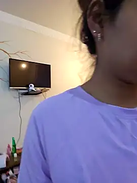 Snapshot of DirtySnowball69 chatting on 12/12/24, 03:48 DirtySnowball69 online show from 12/12/24, 03:48