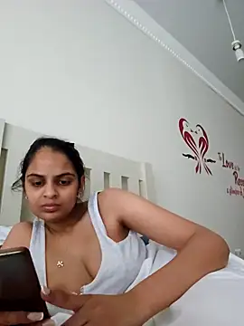 Snapshot of DirtySnowball69 chatting on 12/31/24, 03:31 DirtySnowball69 online show from 12/31/24, 03:31