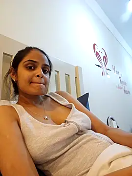 Snapshot of DirtySnowball69 chatting on 12/31/24, 06:35 DirtySnowball69 online show from 12/31/24, 06:35