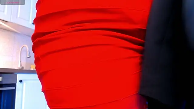 Snapshot of HotTiffani chatting on 02/14/25, 08:52 HotTiffani online show from 02/14/25, 08:52