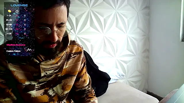 Snapshot of jerryandjessica chatting on 09/18/25, 08:00 jerryandjessica online show from 09/18/25, 08:00