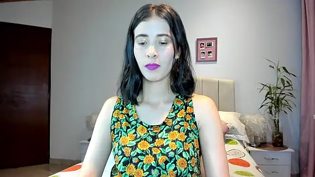 macarena vallejo online show from 03/21/25, 01:13