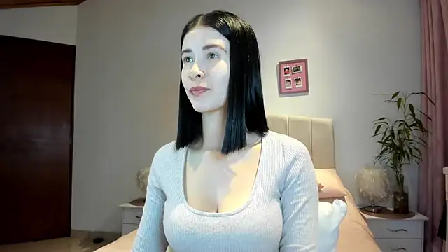 Snapshot of macarena_vallejo chatting on 07/10/26, 04:06 macarena vallejo online show from 07/10/26, 04:06