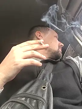 Snapshot of DanielOhCool chatting on 03/16/25, 11:38 DanielOhCool online show from 03/16/25, 11:38