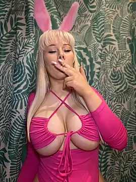 LaraHollywood online show from 04/03/26, 08:12