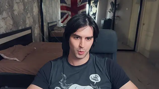 Snapshot of keanu_reevez chatting on 10/11/25, 09:52 keanu reevez online show from 10/11/25, 09:52