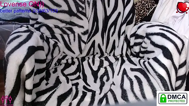 sweet cute cat online show from 03/13/26, 10:55