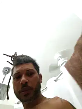 Snapshot of tropikboy chatting on 03/22/25, 12:46 tropikboy online show from 03/22/25, 12:46