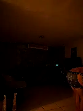 Snapshot of tropikboy chatting on 12/01/25, 09:47 tropikboy online show from 12/01/25, 09:47