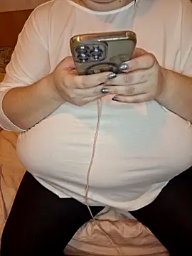 SenzualHotM online show from 02/12/25, 08:29