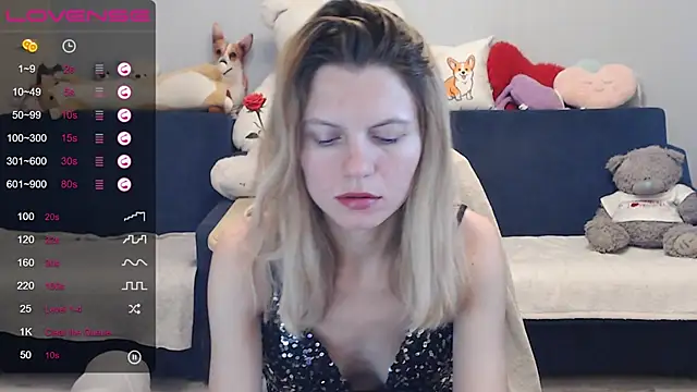 Snapshot of night_is_dark chatting on 12/08/24, 06:17 night is dark online show from 12/08/24, 06:17