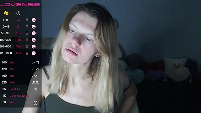 Snapshot of night_is_dark chatting on 12/13/24, 10:45 night is dark online show from 12/13/24, 10:45