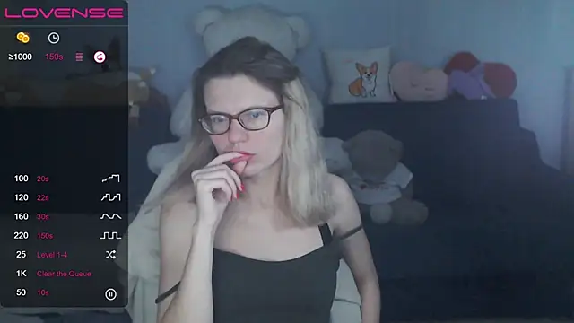 Snapshot of night_is_dark chatting on 02/21/25, 01:00 night is dark online show from 02/21/25, 01:00