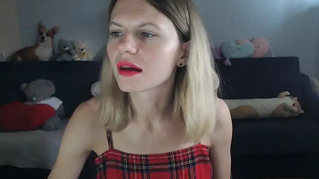 Snapshot of night_is_dark chatting on 09/09/25, 03:22 night is dark online show from 09/09/25, 03:22