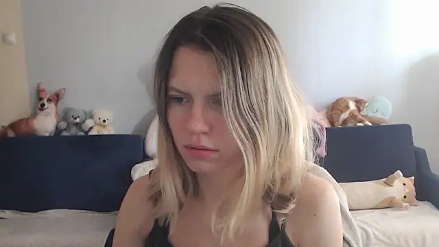 Snapshot of night_is_dark chatting on 09/26/25, 11:03 night is dark online show from 09/26/25, 11:03