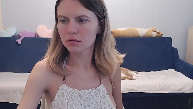 Snapshot of night_is_dark chatting on 10/28/25, 05:37 night is dark online show from 10/28/25, 05:37