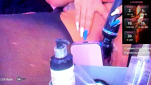 Snapshot of macasweet chatting on 12/05/24, 06:54 macasweet online show from 12/05/24, 06:54