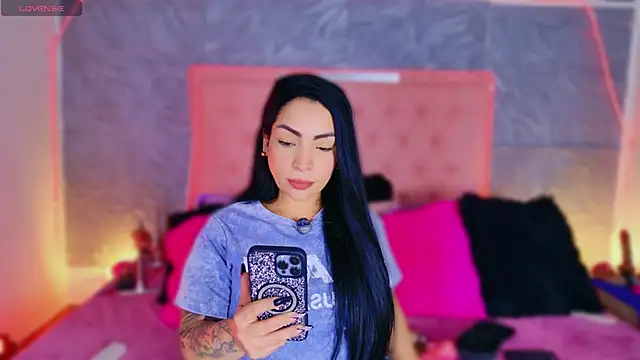 Snapshot of macasweet chatting on 09/25/25, 04:27 macasweet online show from 09/25/25, 04:27