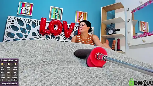 valerie lya online show from 03/08/25, 08:14