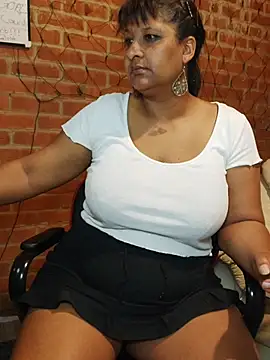 Lilybanx online show from 07/07/26, 10:30
