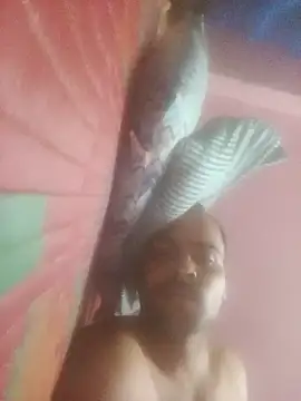 Snapshot of Vickyrajput009 chatting on 01/23/25, 10:43 Vickyrajput009 online show from 01/23/25, 10:43