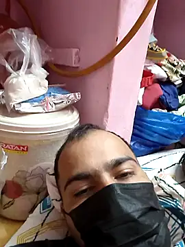 Snapshot of Vickyrajput009 chatting on 02/02/25, 12:13 Vickyrajput009 online show from 02/02/25, 12:13