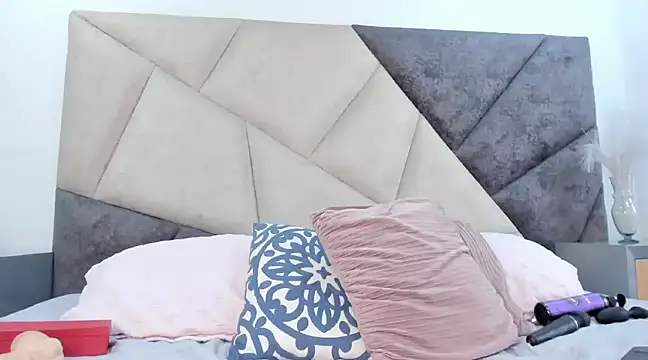 Bonnie Grace online show from 01/08/25, 03:07