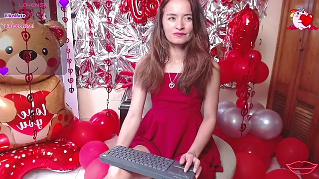 NicoleSantana online show from 02/16/26, 09:44