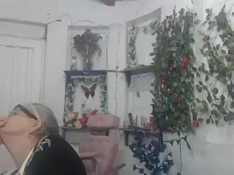 FunnyGrandma online show from 01/08/25, 01:32